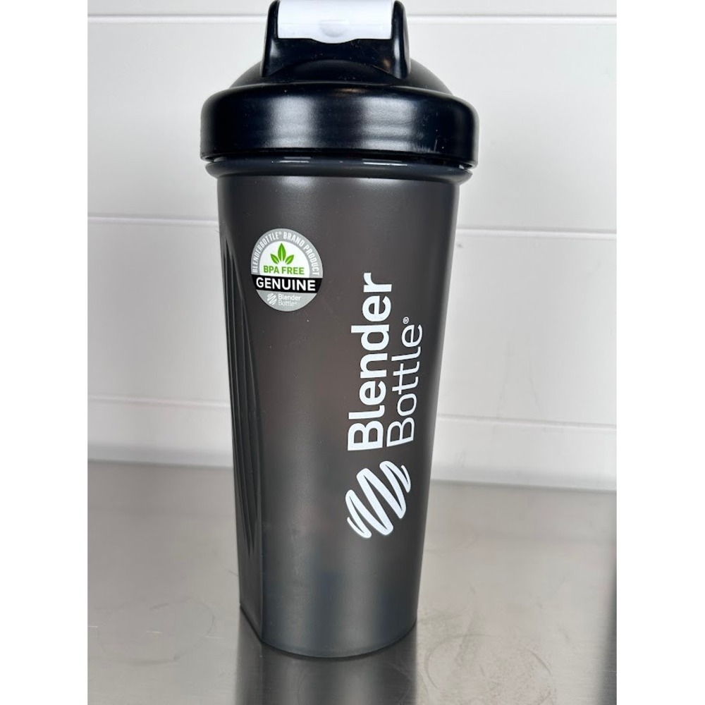 Blender Bottle Black Shaker Mixer Cup 28‎ oz w/ BlenderBall Whisk